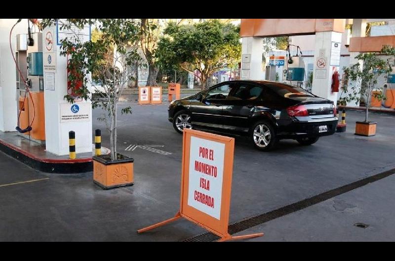 Cortan el suministro de GNL a estaciones de servicio e industrias