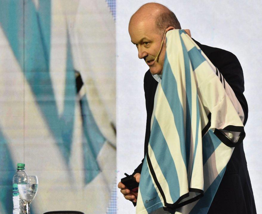 Con un pedido a los gobernadores Sturzenegger adelantoacute las reformas que enviaraacuten al Congreso