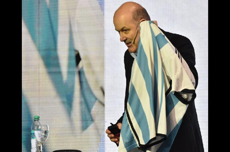 Con un pedido a los gobernadores Sturzenegger adelantoacute las reformas que enviaraacuten al Congreso