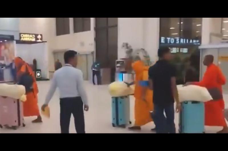 Sri Lanka- arrestan a 22 monjes budistas que llevaban maacutes de 110 kg de cannabis