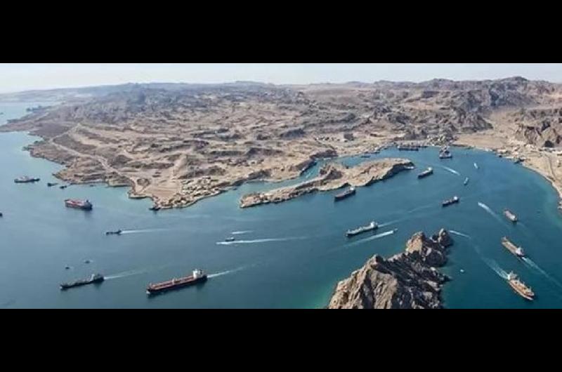 Ejeacutercito iraniacute ratificoacute que ninguacuten barco puede circular por Ormuz sin autorizacioacuten