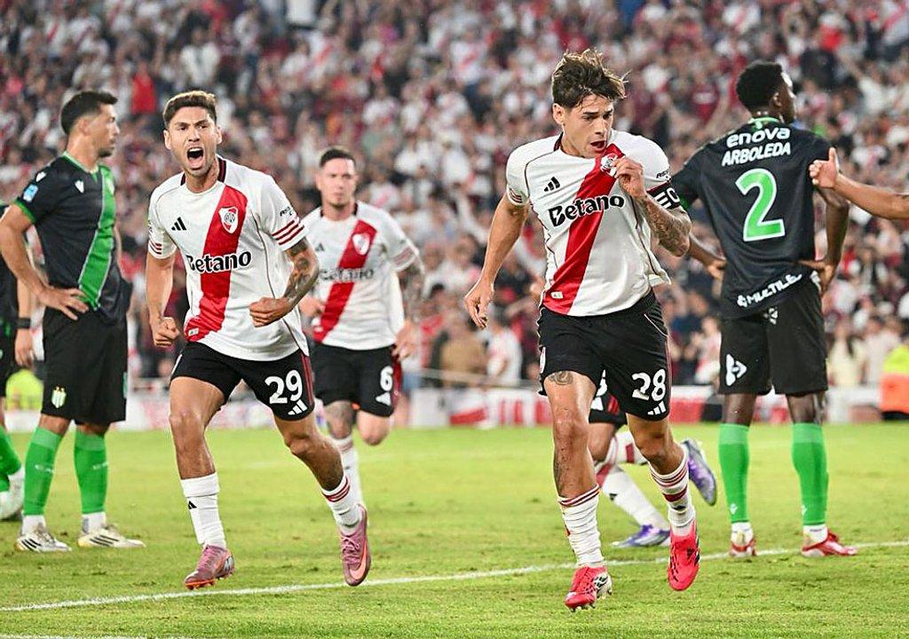 #128308 River vs Atleacutetico Tucumaacuten EN VIVO- minuto a minuto del Torneo Apertura