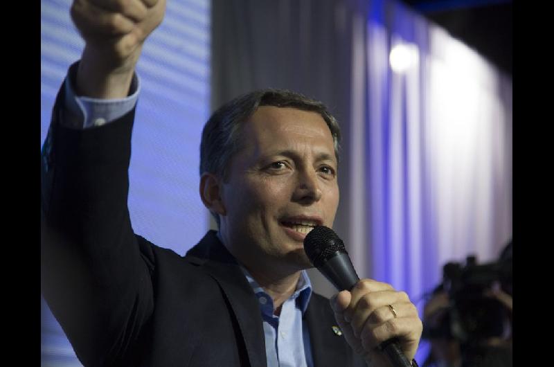 El intendente de Esteban Echeverriacutea presentaraacute un recurso de amparo por los 140 despidos en el Servicio Meteoroloacutegico Nacional