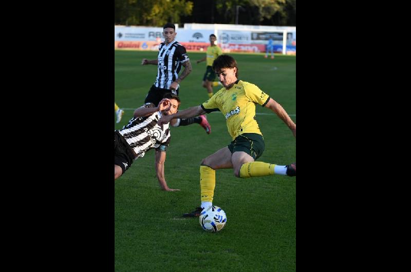 Defensa y Justicia perdioacute con Gimnasia de Mendoza y quedoacute eliminado del Torneo Apertura