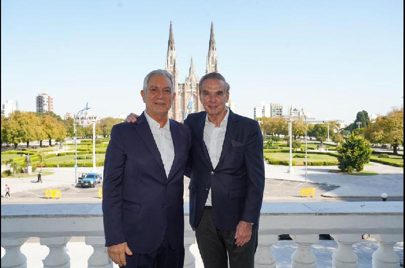 Pichetto estrecha lazos con el peronismo- junto a Monzoacute se reunioacute con Alak en La Plata