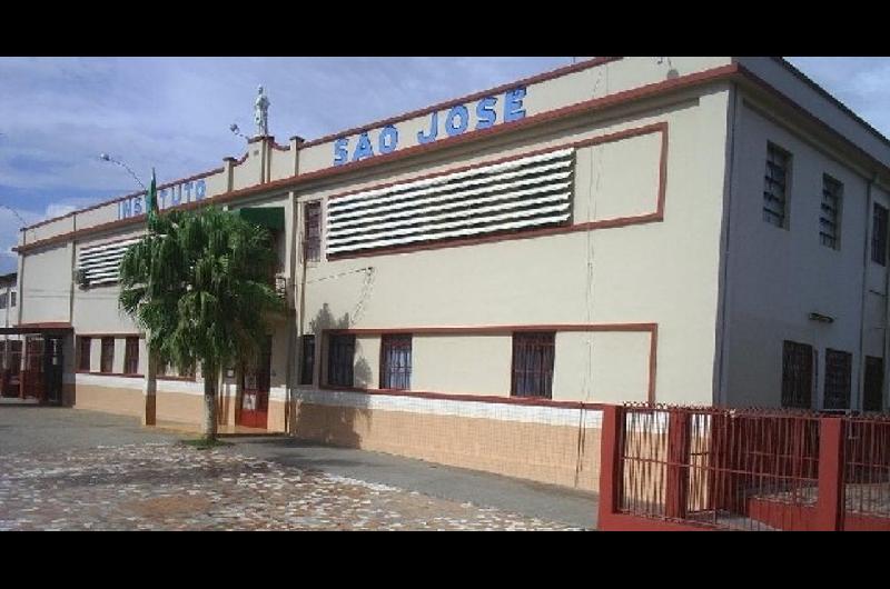 Ataque armado en una escuela de Brasil provocoacute dos muertos y cinco heridos