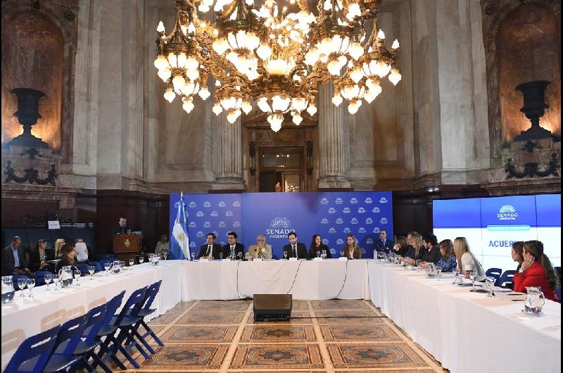Senado celebra otra audiencia puacuteblica con 16 candidatos a jueces defensores y fiscales