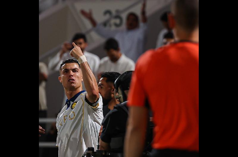 Arabia Saudita- el gesto inapropiado de Cristiano Ronaldo ante los gritos de iexclMessi Messi