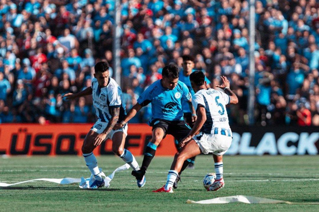 Coacuterdoba se paraliza- Talleres y Belgrano se enfrentan por un lugar en los cuartos de final del Torneo Apertura