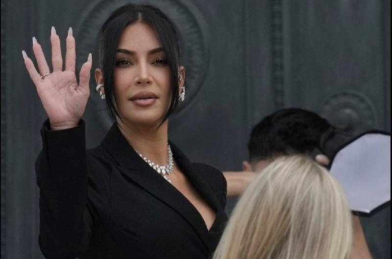 Kim Kardashian pone en pausa su suentildeo de ser abogada