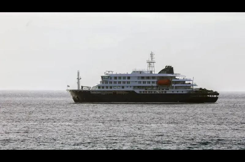 Los pasajeros neerlandeses del crucero deberaacuten cumplir una cuarentena domiciliaria de seis semanas