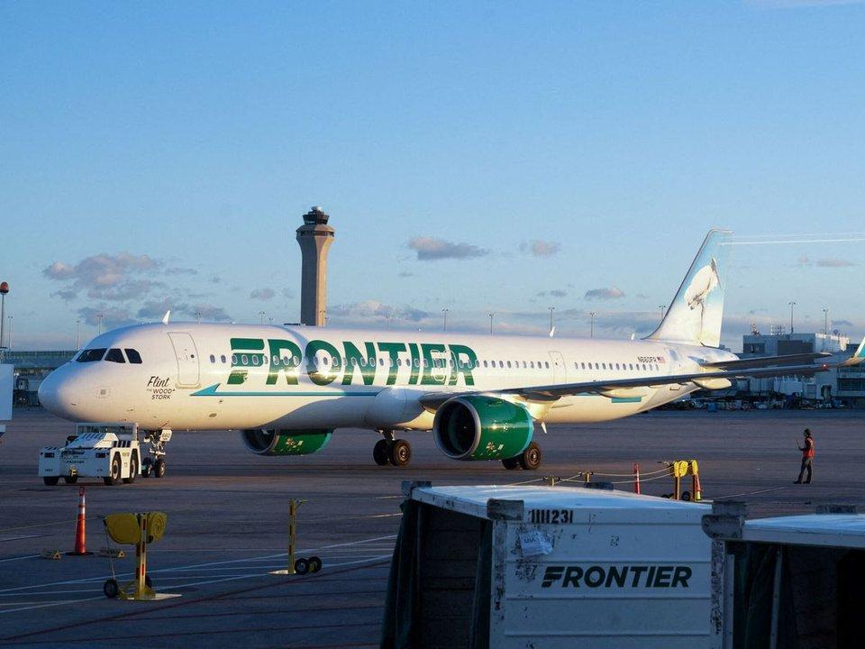 Tragedia en Denver- una persona murioacute succionada por el motor de un avioacuten
