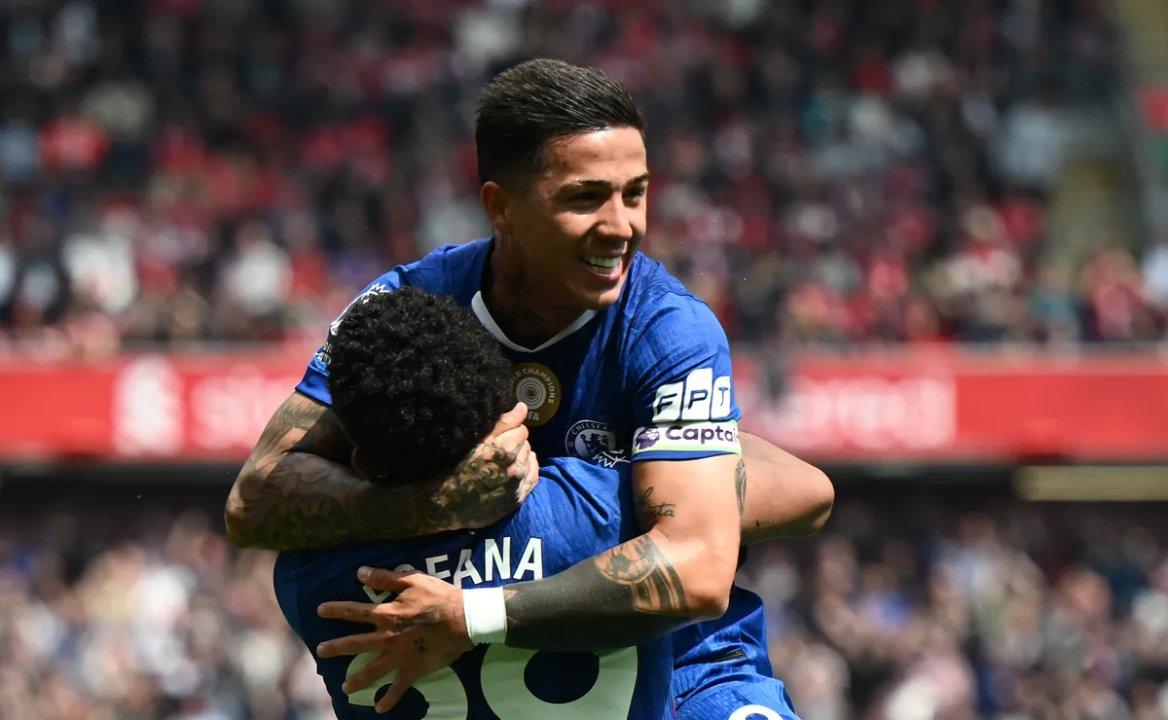 Con gol de Enzo Fernaacutendez el Chelsea rescatoacute un empate ante el Liverpool