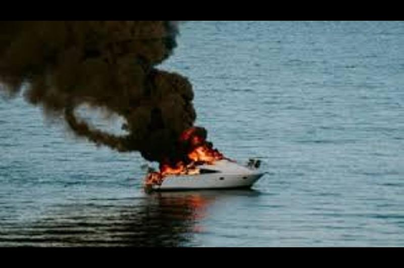 Once heridos por la explosioacuten de un barco cerca de Miami