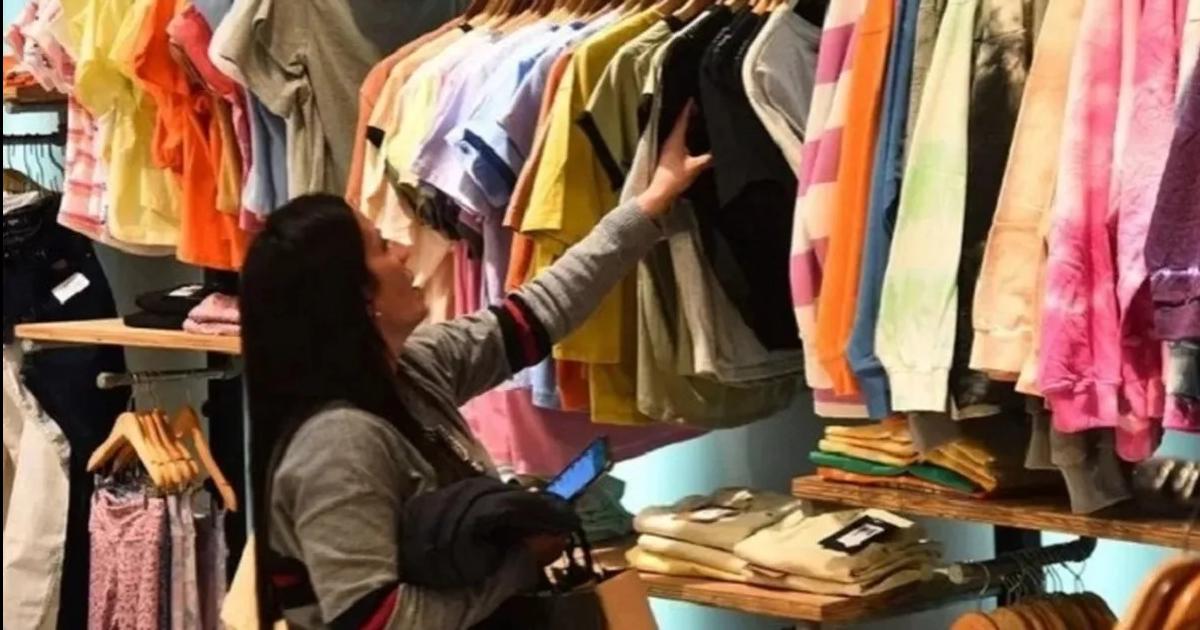 Las ventas minoristas pyme volvieron a caer en abril y acumulan una baja de 35-en-porciento-