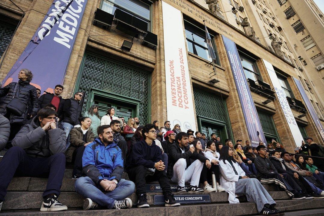 Antes de la cuarta Marcha Universitaria la UBA brinda clases puacuteblicas en varias de sus facultades