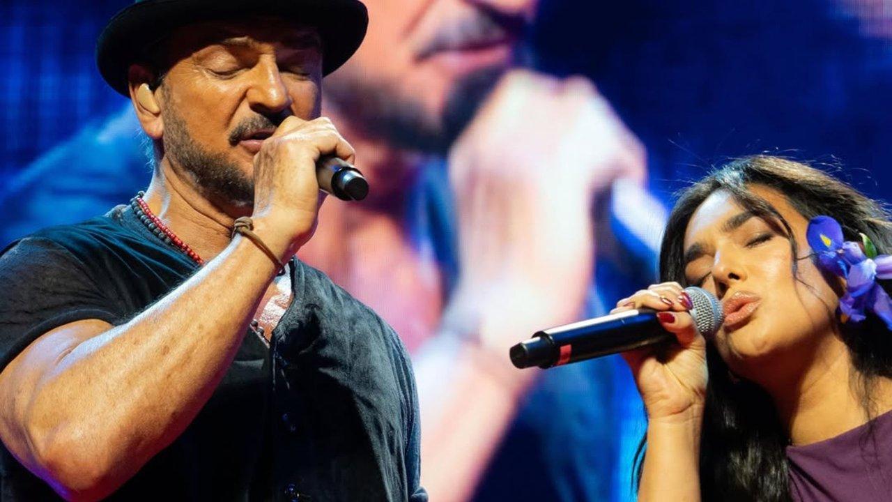 Ricardo Arjona y Aacutengela Leiva se unieron en el escenario para interpretar ldquoFuiste tuacuterdquo 