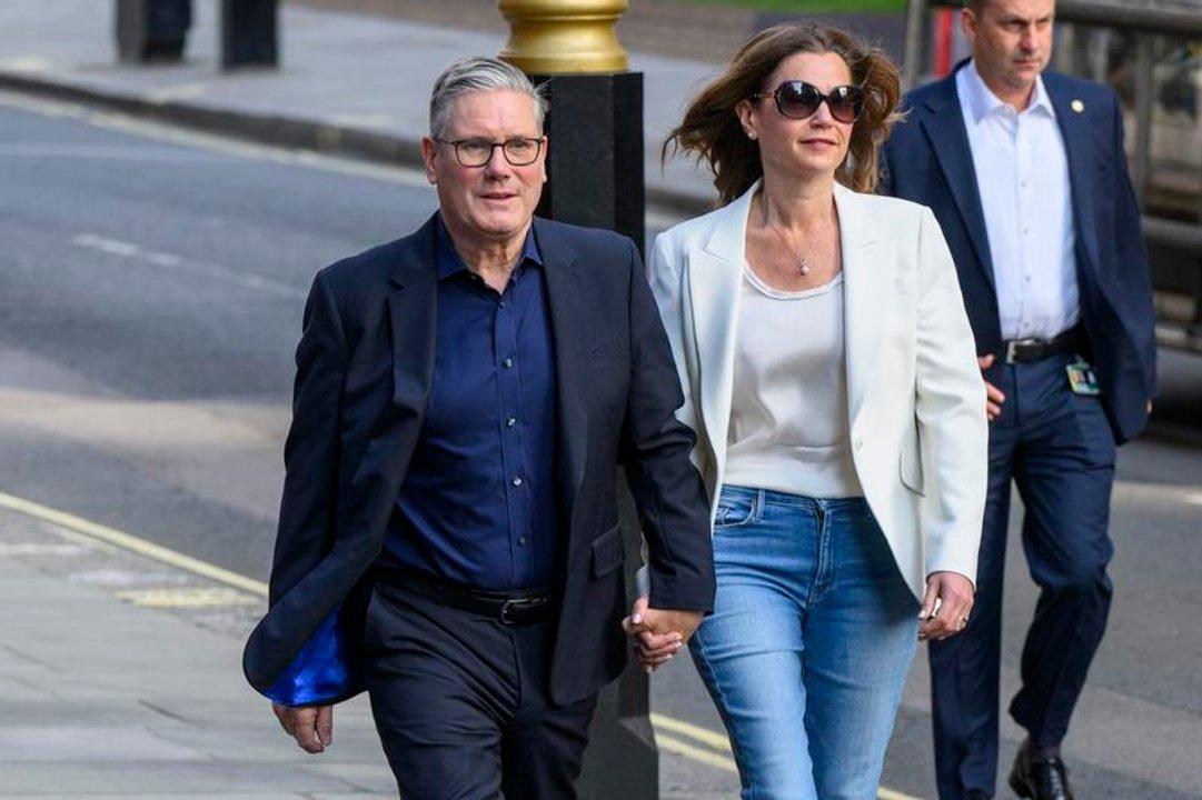 Starmer afirma que no se va a ir tras el fiasco electoral del Partido Laborista