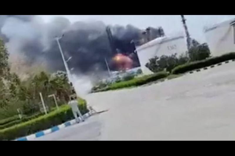 Guerra en Medio Oriente- Emiratos Aacuterabes Unidos lanzoacute ataques directos contra objetivos estrateacutegicos en Iraacuten