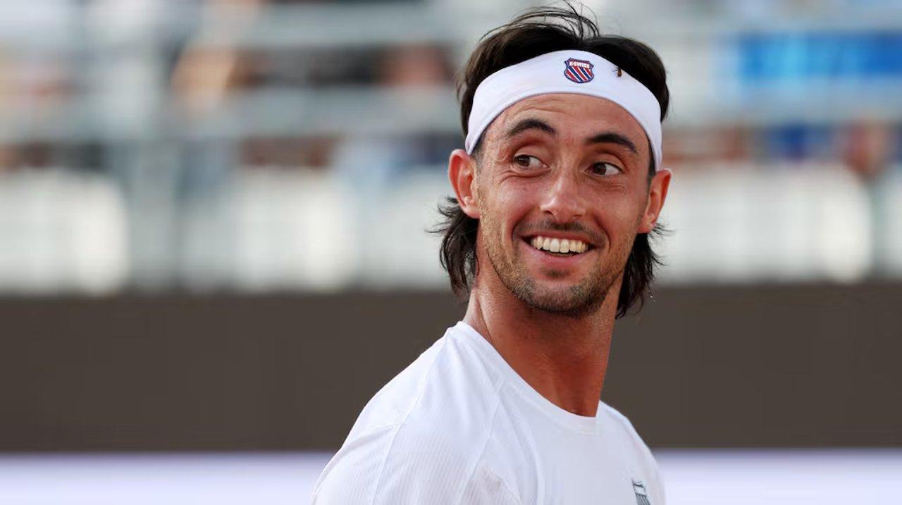 Tirante se enfrenta con Medvedev en busca de continuar con su suentildeo en el Masters de Roma