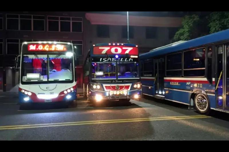 Protestas de pasajeros- Cierre definitivo de cuatro liacuteneas de colectivos en San Isidro 