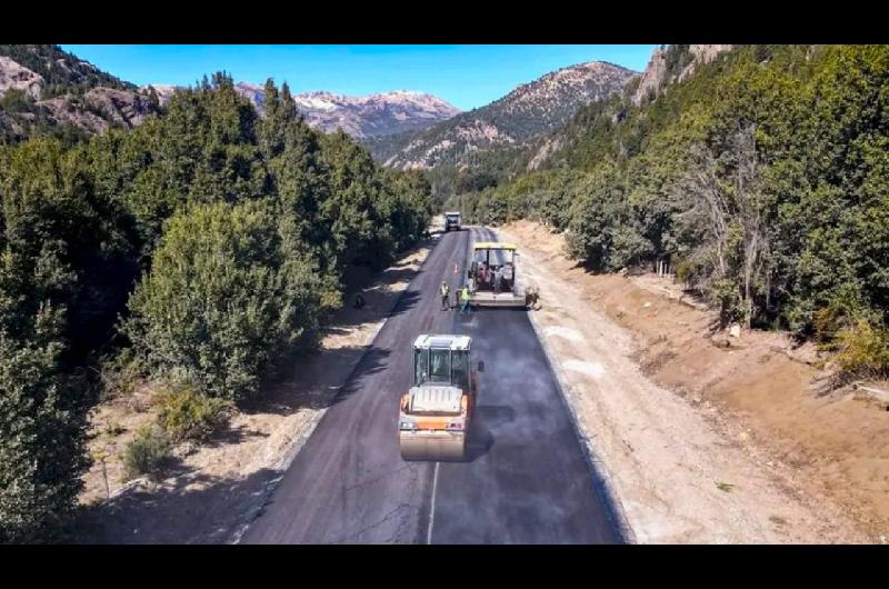 Pavimentan un tramo patagoacutenico clave para fomentar el turismo y lo integran al Camino de los Siete Lagos