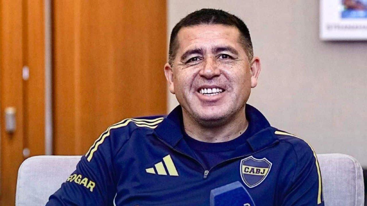 Riquelme se emocionoacute con un homenaje de futbolistas brasilentildeos y les envioacute camisetas firmadas