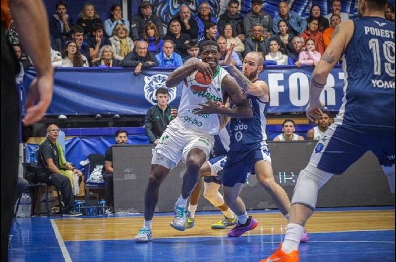 Golpe al corazoacuten del baacutesquet- Atenas de Coacuterdoba volvioacute a descender y jugaraacute la Liga Argentina