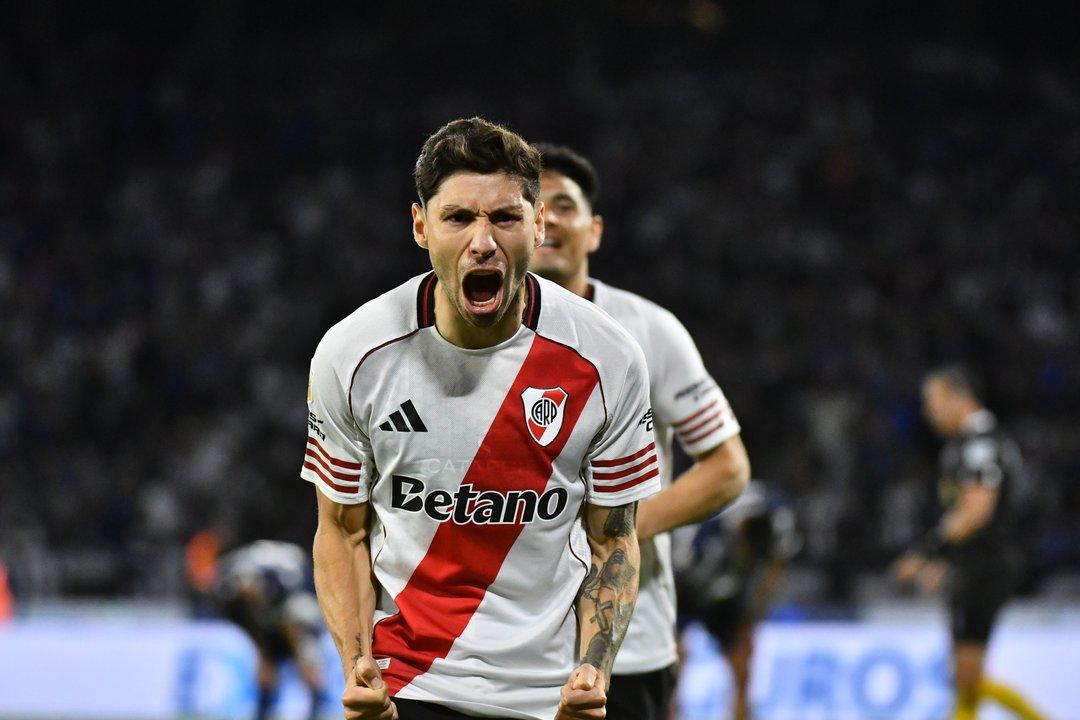 Alerta en River- se lesionoacute Montiel y Bustos seraacute su reemplazante ante Gimnasia