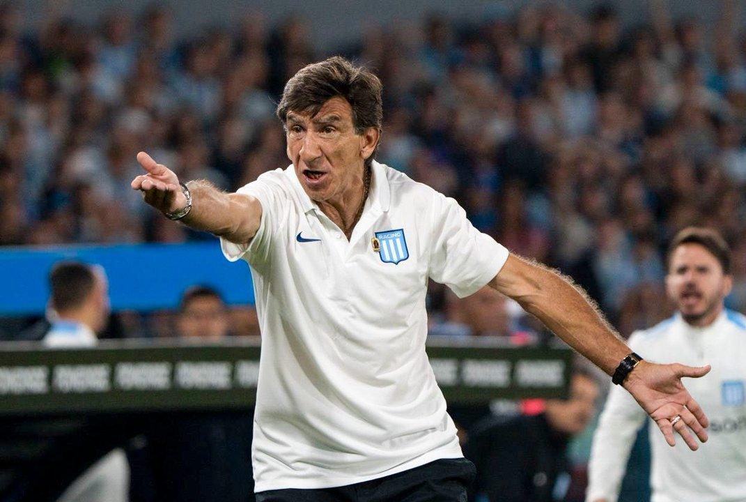 Tras la poleacutemica eliminacioacuten en Rosario Gustavo Costas no habloacute en conferencia de prensa