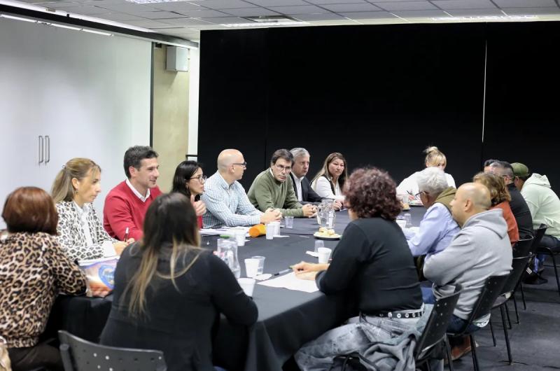 Paritarias- la propuesta salarial acumulada supera la inflacioacuten a nivel paiacutes 