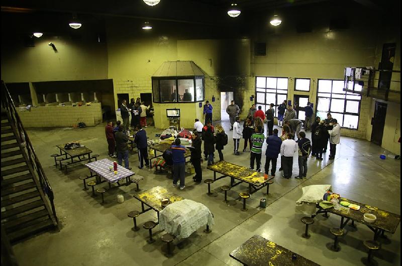 El Gobierno extendioacute por dos antildeos la emergencia penitenciaria federal