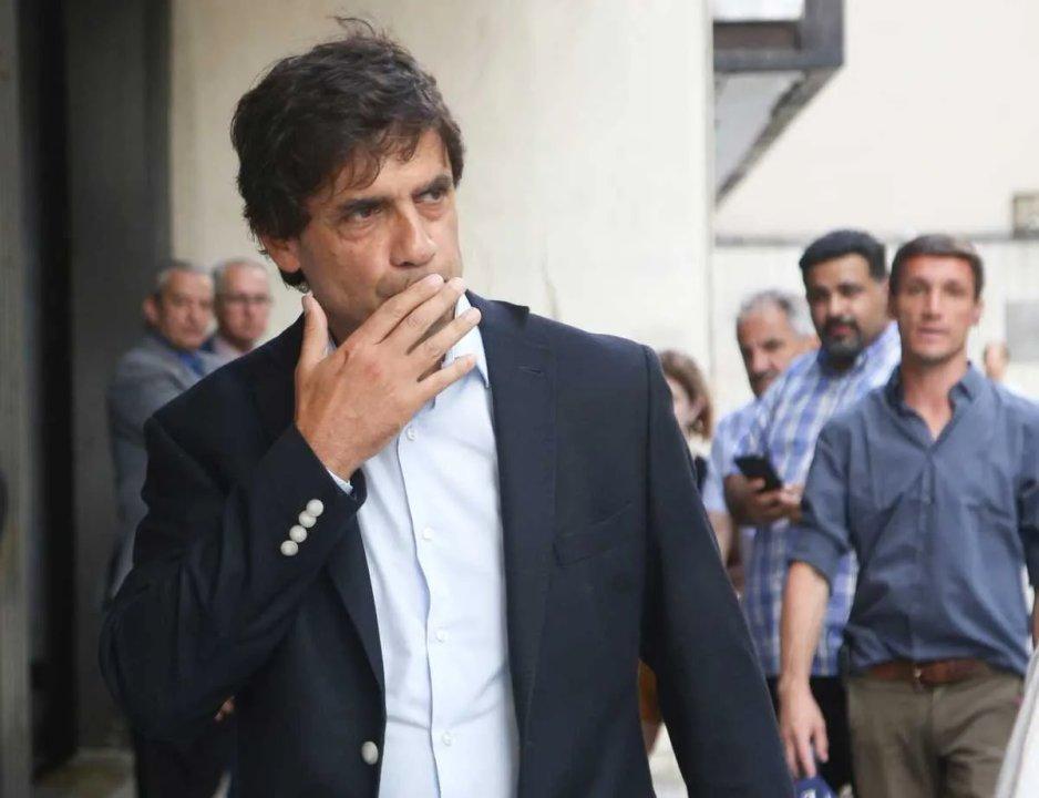 El contundente mensaje del vicepresidente de Racing tras el escaacutendalo ante Rosario Central- ldquoCompetencia rotardquo