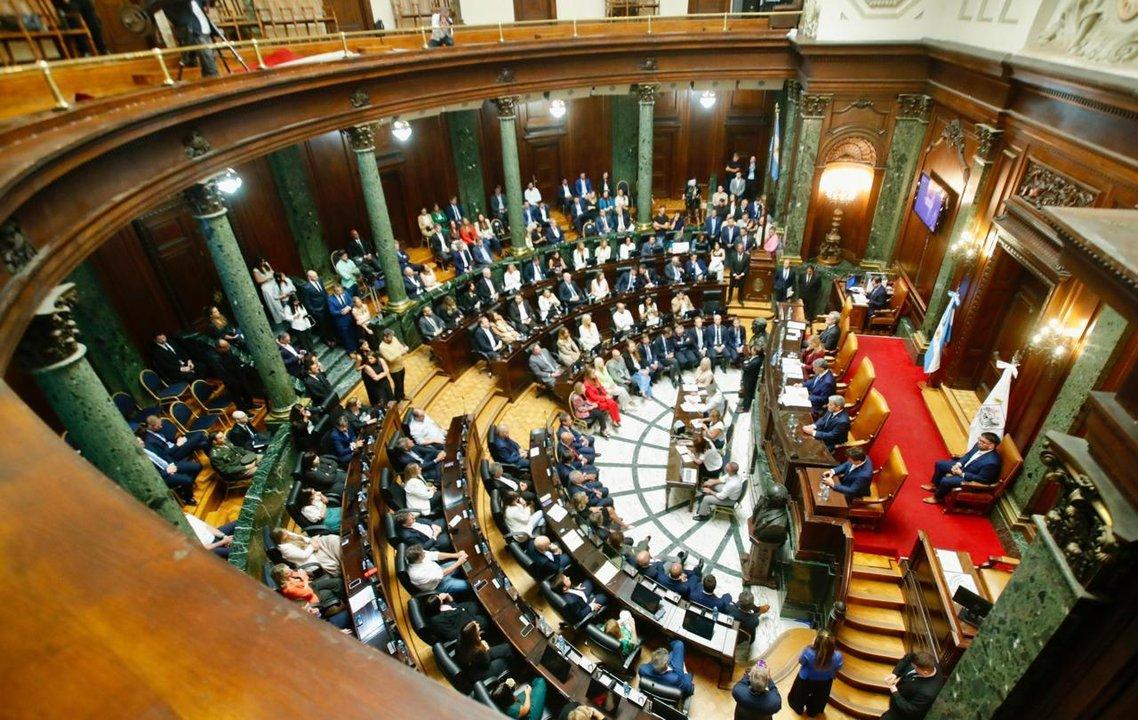 La Legislatura portentildea aproboacute una ampliacioacuten presupuestaria del 155-en-porciento- para la Ciudad