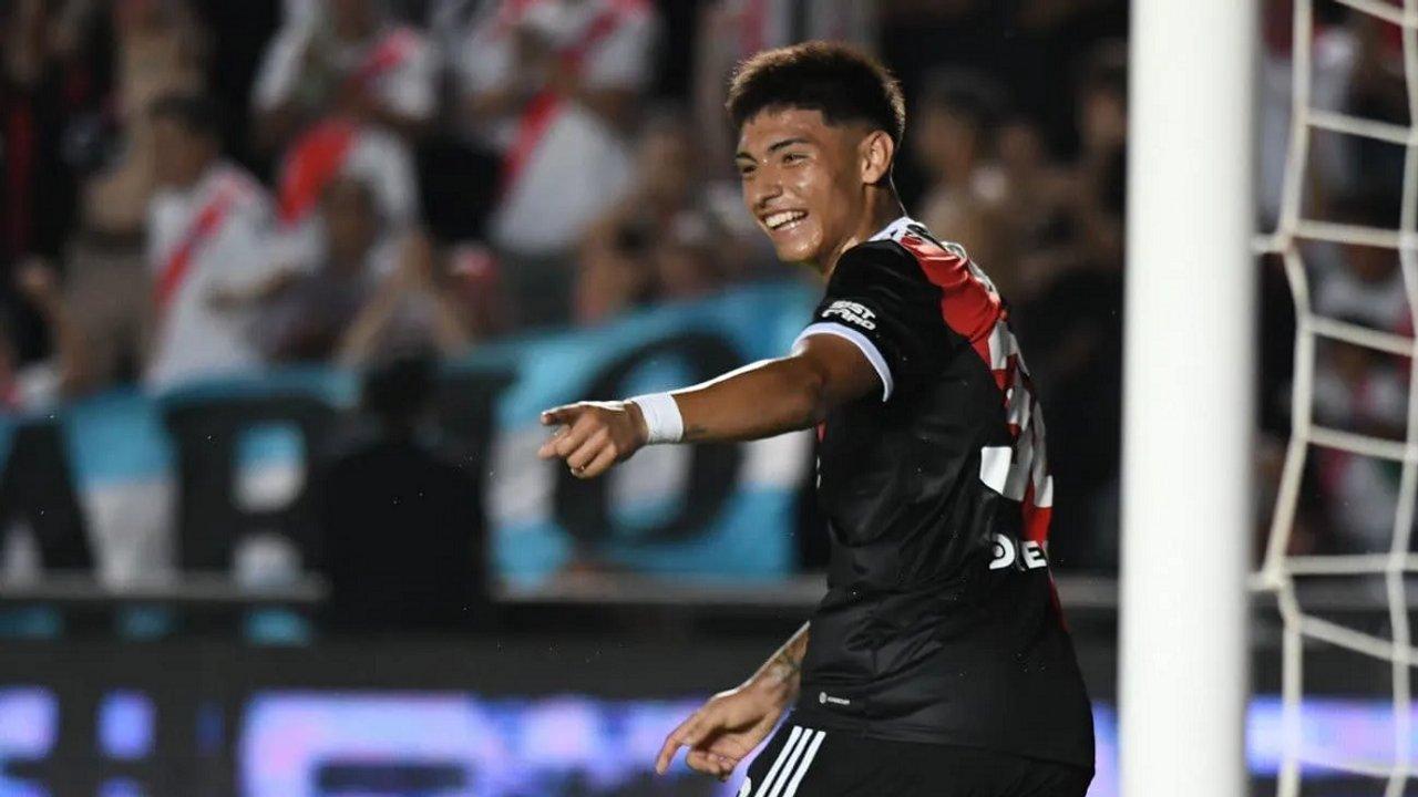 Un delantero de River se volvioacute a romper los ligamentos y seraacute baja hasta el antildeo proacuteximo