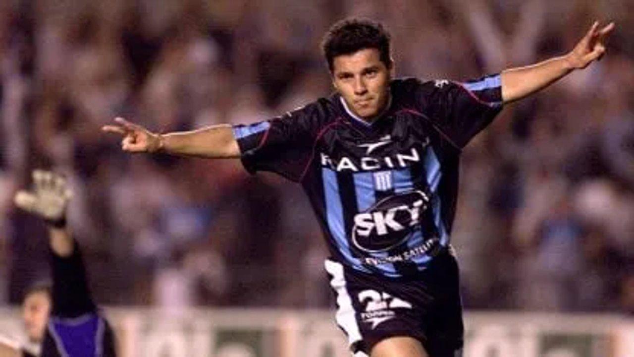 Un exjugador de Racing cruzoacute a Di Mariacutea tras el arbitraje de Dariacuteo Herrera