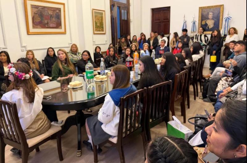 Anuncian lanzamiento del programa Embajadoras de mis derechos 2026