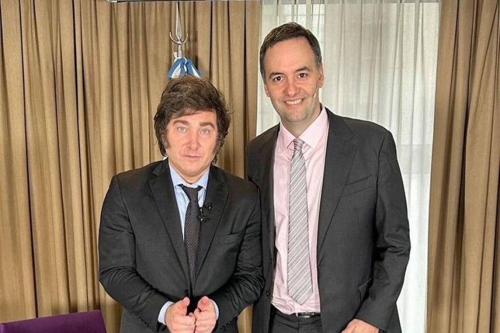 Javier Milei recibe a Manuel Adorni en la Quinta de Olivos