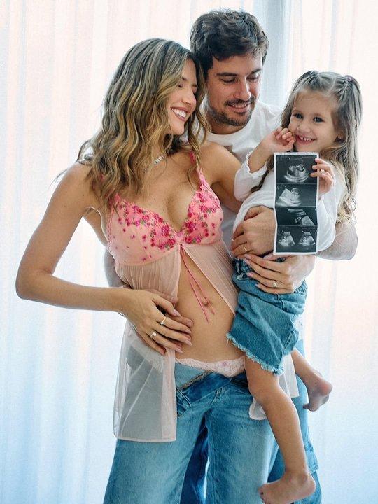 Stephanie Demner anuncioacute su segundo embarazo y enternecioacute las redes sociales