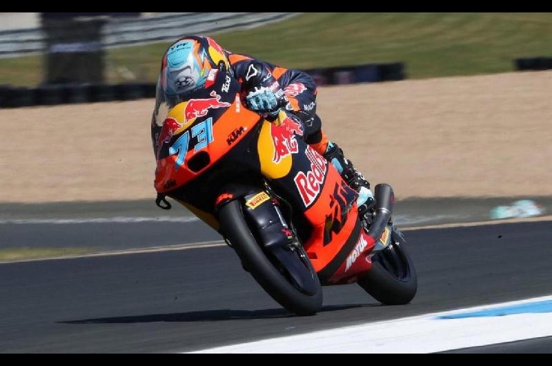 Perrone terminoacute 12deg en el GP de Cataluntildea de Moto3