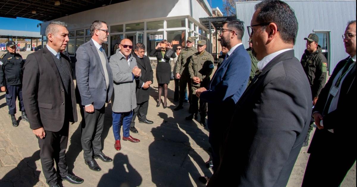 Cooperacioacuten judicial y policial binacional en La Quiaca