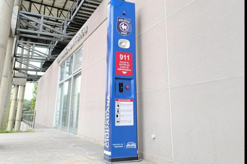 Instalaraacuten totem de seguridad ciudadana para dar asistencia a inmediata a vecinos