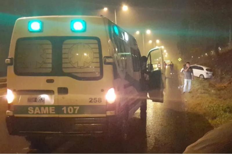 Un automovilista batalla por su vida tras despistar en la Ruta 34