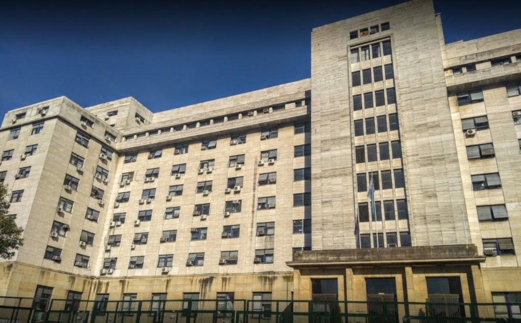 El Gobierno retirariacutea los pliegos de dos jueces por sus viacutenculos con la AFA