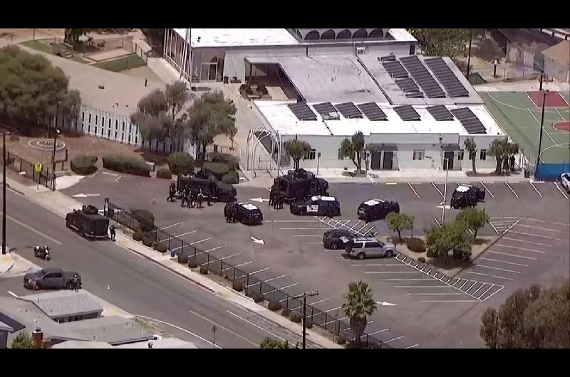 Al menos tres personas murieron en tiroteo en el Centro Islaacutemico de San Diego
