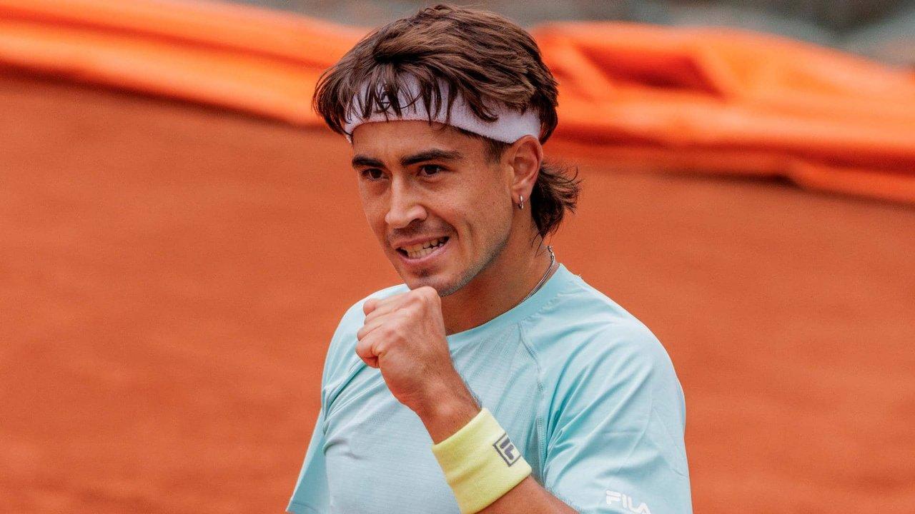 Comesantildea vencioacute a Royer y clasificoacute a los octavos de final del ATP de Ginebra