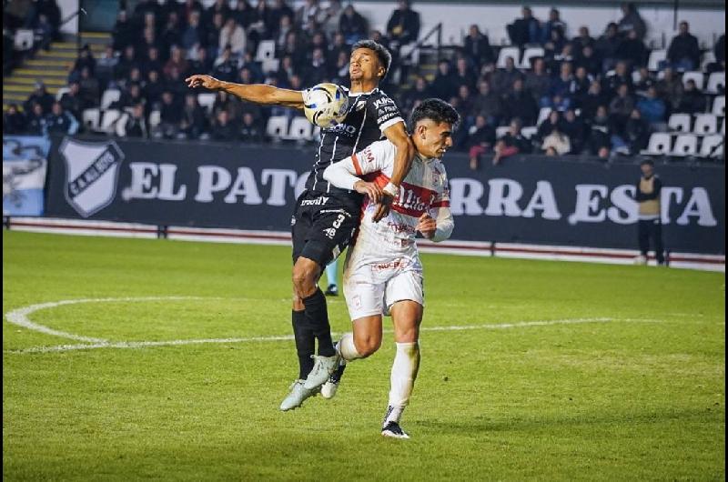 Primera Nacional- All Boys bajoacute a Deportivo Moroacuten y Coloacuten quedoacute como uacutenico liacuteder de la Zona A