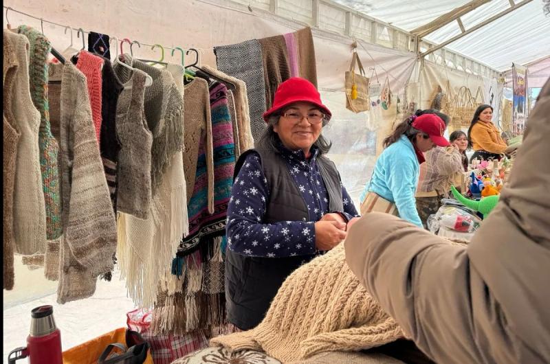 Presentan la muestra itinerante Regiones Vivas en Perico y El Carmen