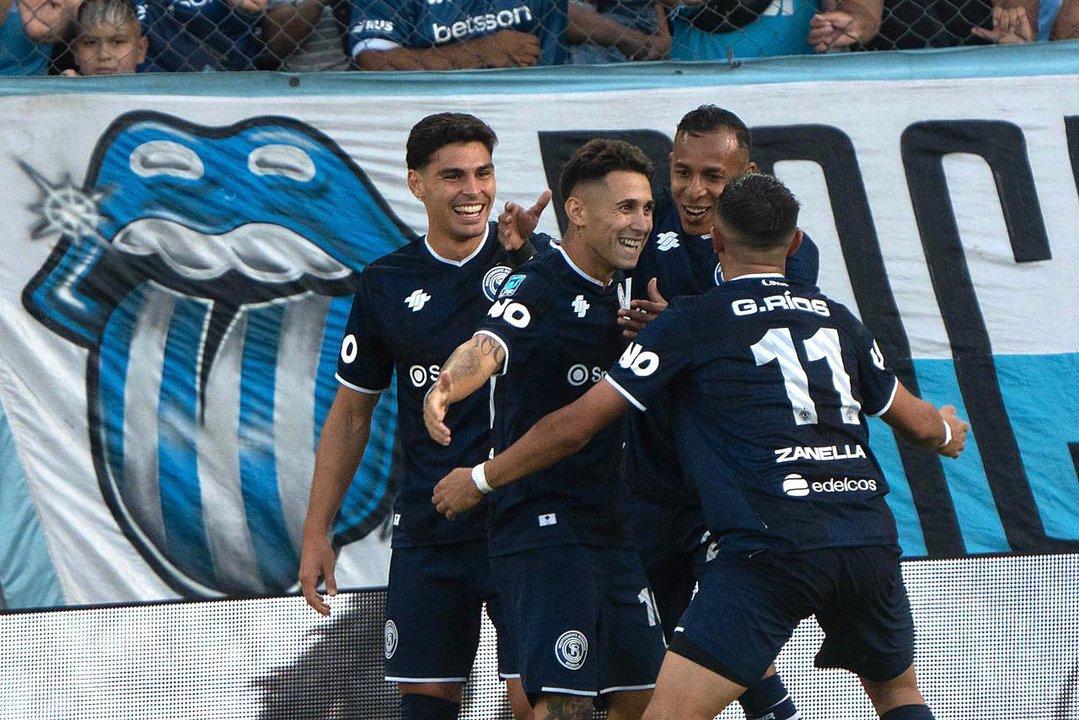 Con la primera posicioacuten asegurada Independiente Rivadavia visita a Deportivo La Guaira en la Copa Libertadores