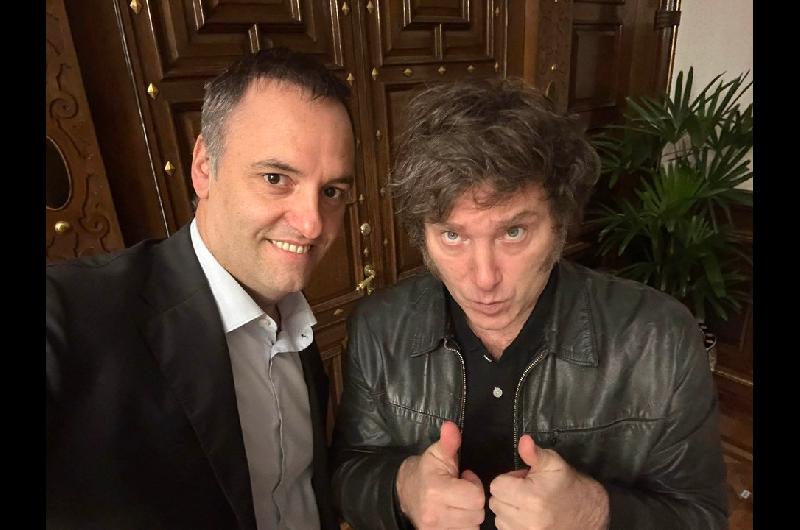 Javier Milei recibe en la Quinta de Olivos a Manuel Adorni para repasar agenda de gestioacuten